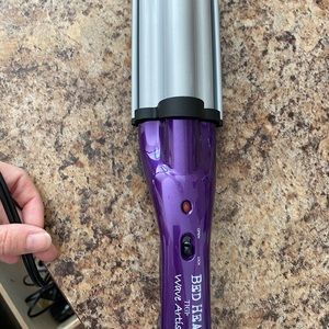 Bed head crimper